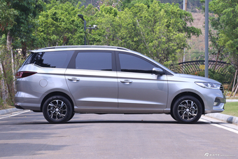 2018款宝骏360 基本型