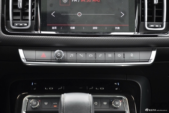 2017款雪铁龙C6 1.8T自动尊贵型