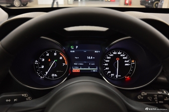 2017款Stelvio 2.0T 200HP自动豪华版