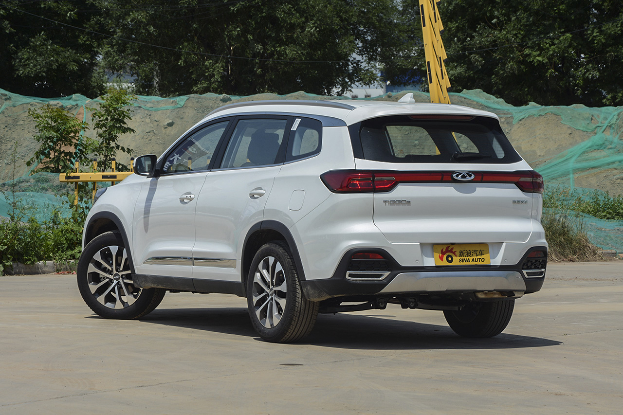 2018款瑞虎8 1.5T自动旗舰型 5座