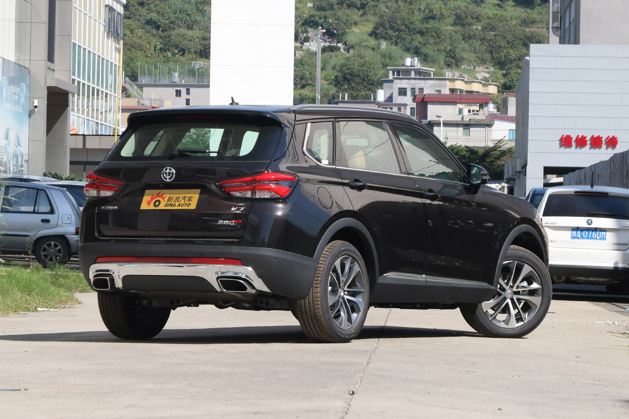 2018款中华V7 1.6T自动豪华型5座280T