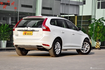 2017款沃尔沃XC60 2.0T自动T5智进升级版
