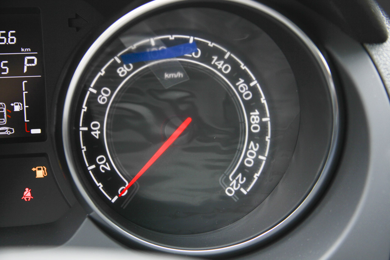 2016款名爵锐行1.5T自动超值豪华版