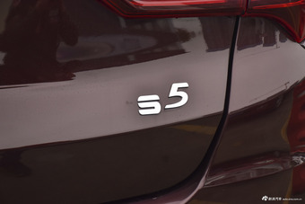 2018款海马S5 1.6L手动豪华型
