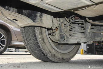 DS 6 2014款 1.6T 尊享版THP200