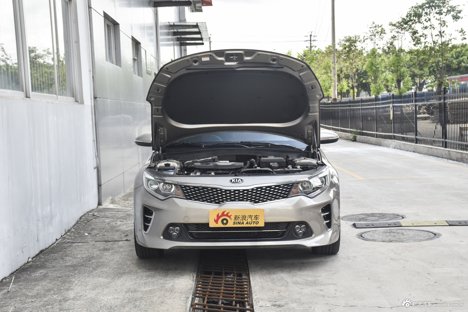 2016款起亚K5 1.6T自动LUXURY