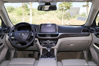 2016款传祺GA8 2.0T自动豪华版320T图片