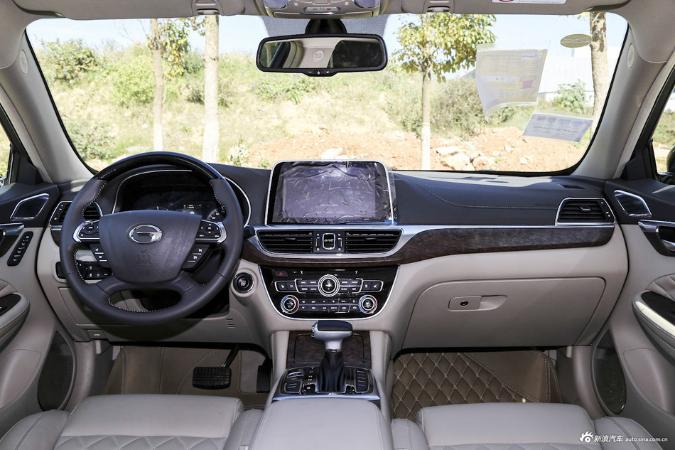 2016款传祺GA8 2.0T自动豪华版320T