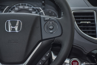 2015款CR-V 2.0L自动四驱风尚版