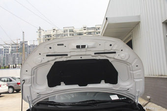 2015款启辰R50 1.6L自动豪华版