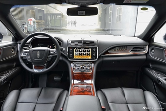 2017款林肯大陆2.0T自动两驱尊耀版图片