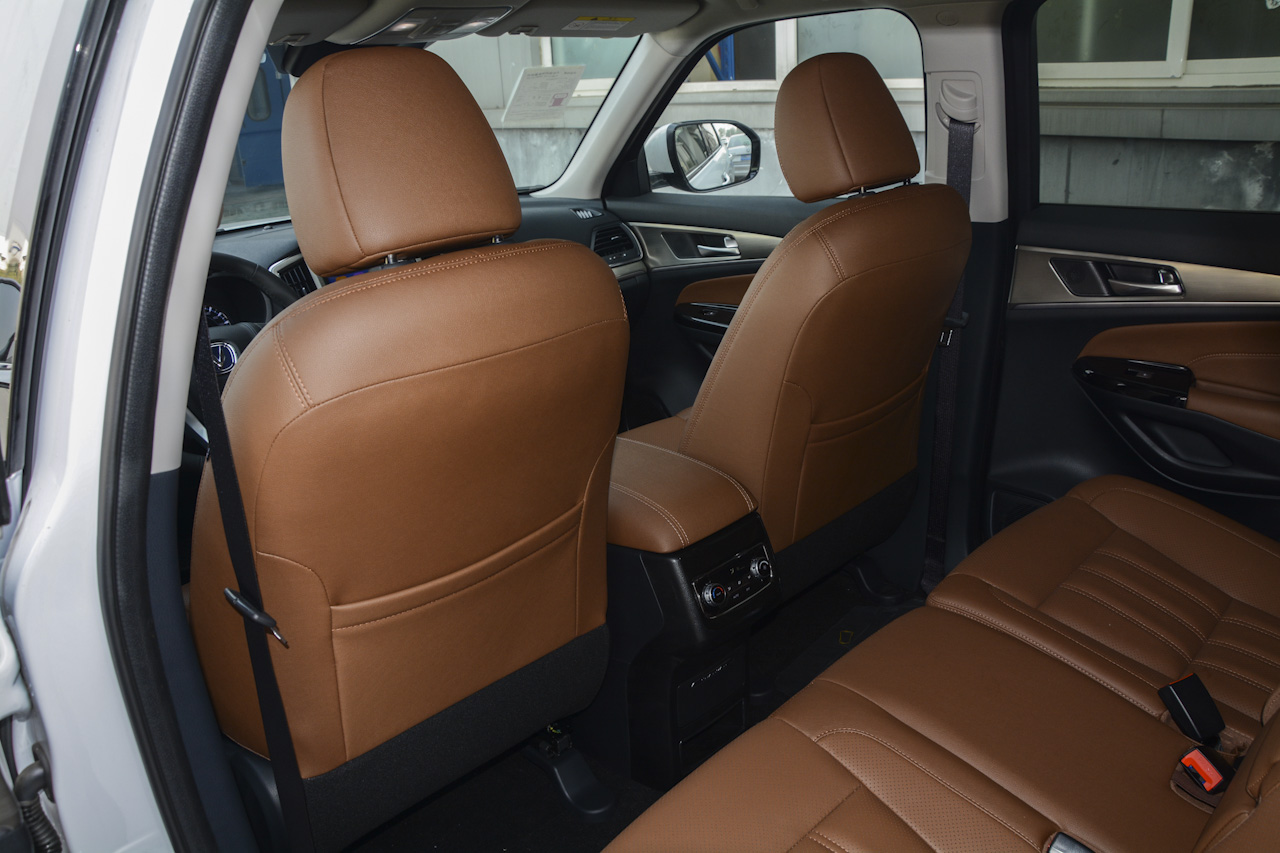 2017款长安CS95 2.0T自动两驱智拓版