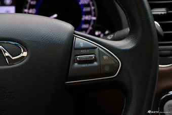 2015款英菲尼迪QX50 2.5L 自动豪华版