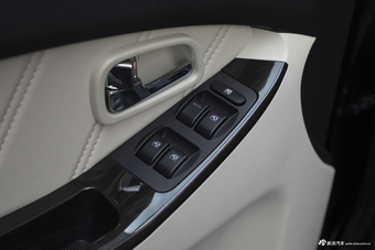 2018款斯派卡1.5L手动舒适型