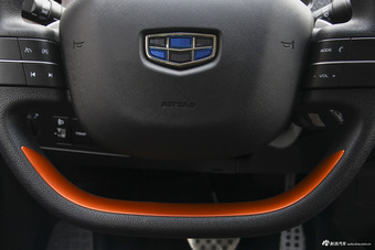 2017款吉利远景X1 1.3L自动乐趣版