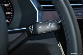 2019款迈腾2.0T自动330TSI DSG尊贵型