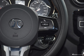 2016款北京BJ40L 2.3T自动四驱尊享版