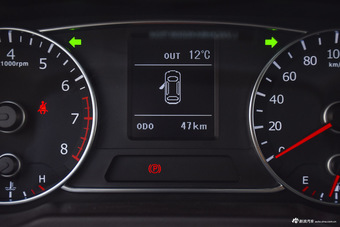 2016款陆风X5 Plus 1.5T手动创领版