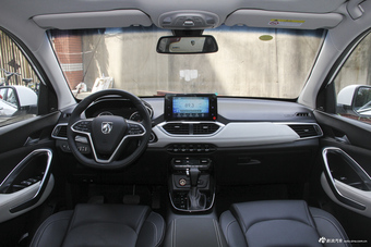 2018款宝骏530 1.5T DCT旗舰型国V图片