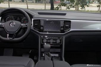 2017款途昂2.0T自动四驱豪华版380TSI