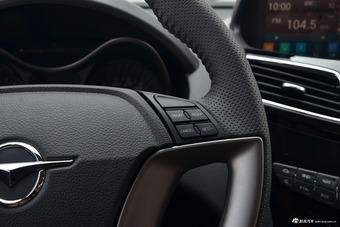 2017款海马S5强动力版1.5T自动旗舰型