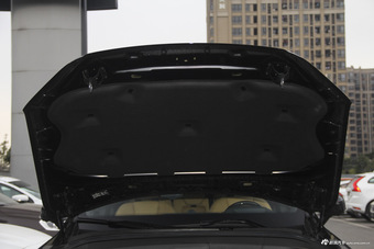 2016款沃尔沃XC90升级版 E驱混动 2.0T自动 T8智尊版