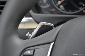 2018款宝马3系2.0T自动320Li 领先型豪华套装