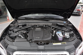 2017款奥迪Q5 Plus 2.0T自动40TFSI舒适型图片