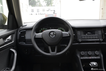 2018款柯迪亚克1.8T自动330TSI两驱标准版5座