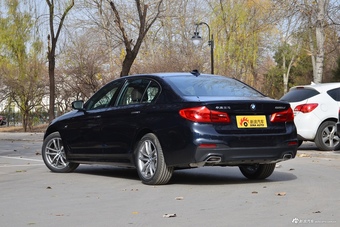 2019款宝马5系2.0T自动525Li领先型M运动套装