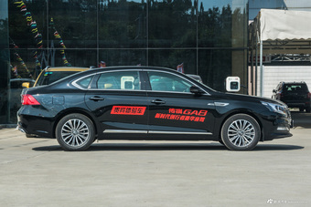 2017款传祺GA8 2.0T 320T自动至尊版