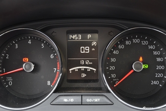 2017款朗行1.2T自动舒适版180TSI DSG