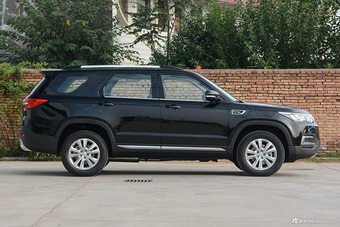 2017款长安CS95 2.0T自动两驱智远版