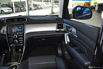 2016款哈弗H2 1.5T自动两驱精英型 经典黑