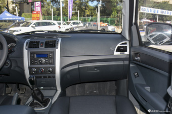 2015款拓陆者2.8T手动柴油四驱进取版