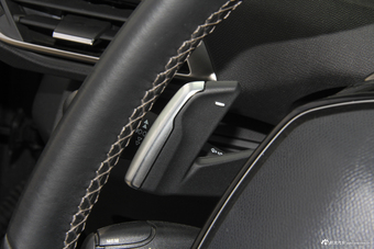 2017款标致4008 1.8T自动380THP豪华GT版