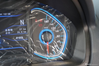 2016款北汽新能源EV160 电动轻秀版