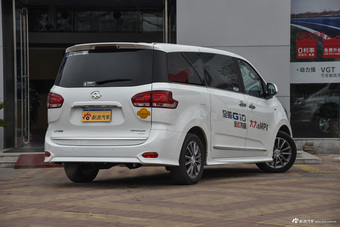 2016款上汽大通G10 2.0T自动豪华行政版