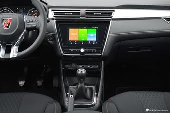 2019款荣威i5 1.5L手动4G互联朗越版