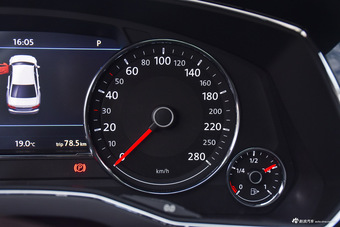 2016款辉昂2.0T两驱御尊豪华版380TSI