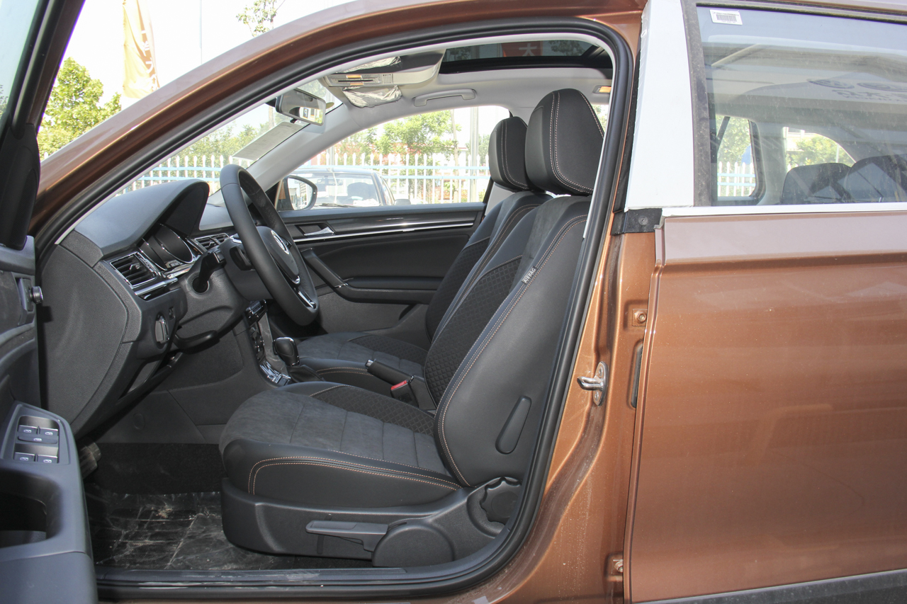 2018款蔚领1.5L自动豪华型