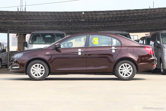 2017款吉利帝豪1.5L自动三厢百万款豪华型