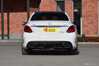 2019款奔驰C级C 260 2.0T自动运动版4MATIC