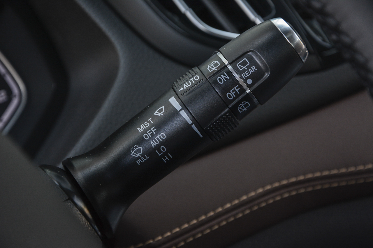 2018款瑞虎7 1.5T自动精英领先版