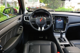 2018款荣威RX5 2.0T 30T自动两驱智联网铂金版