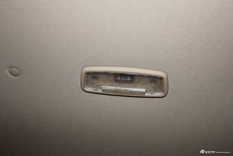 2017款宝骏560 1.5T DCT尊享型