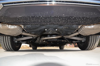 2016款大众辉昂 2.0T 自动380TSI 两驱至尊版