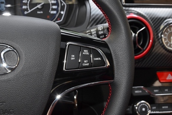 2017款北汽绅宝X25 1.5L自动精英导航型