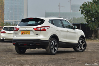 2017款逍客2.0L自动豪华版