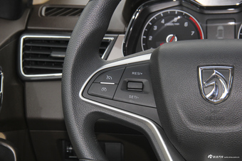 2017款宝骏310W 1.5L手动豪华型